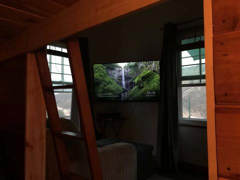 vista a la tv desde la litera