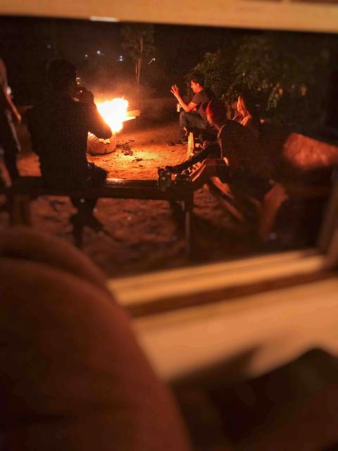 fogata en el patio de atras